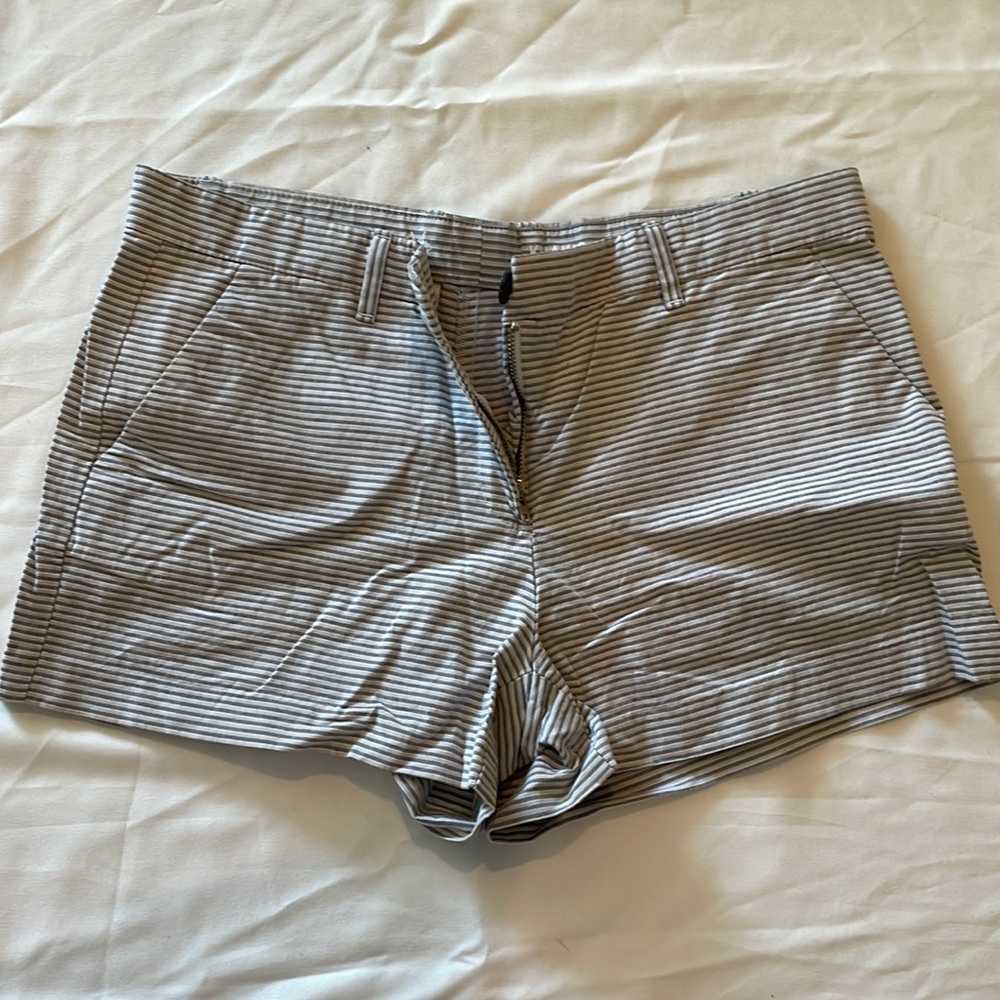 Gap shorts